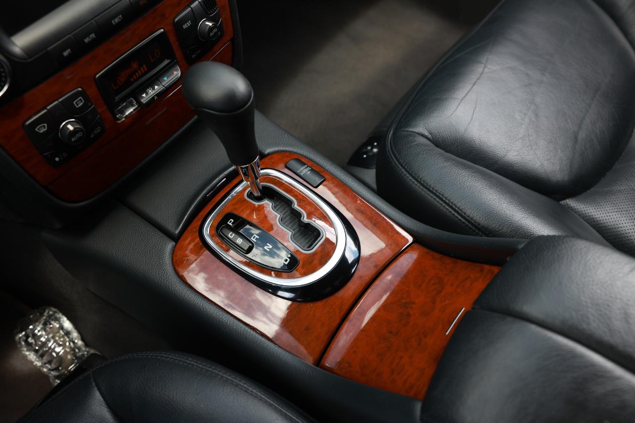 Mercedes-Benz S-Class  2004