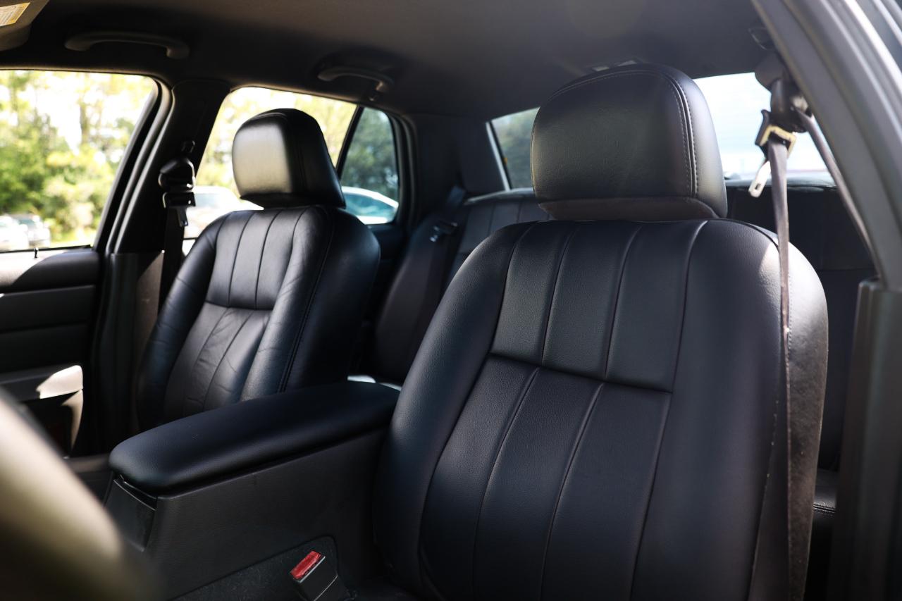 Ford Crown Victoria  2004