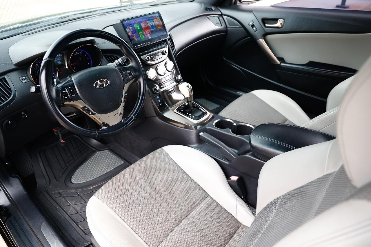 Hyundai Genesis Coupe  2013