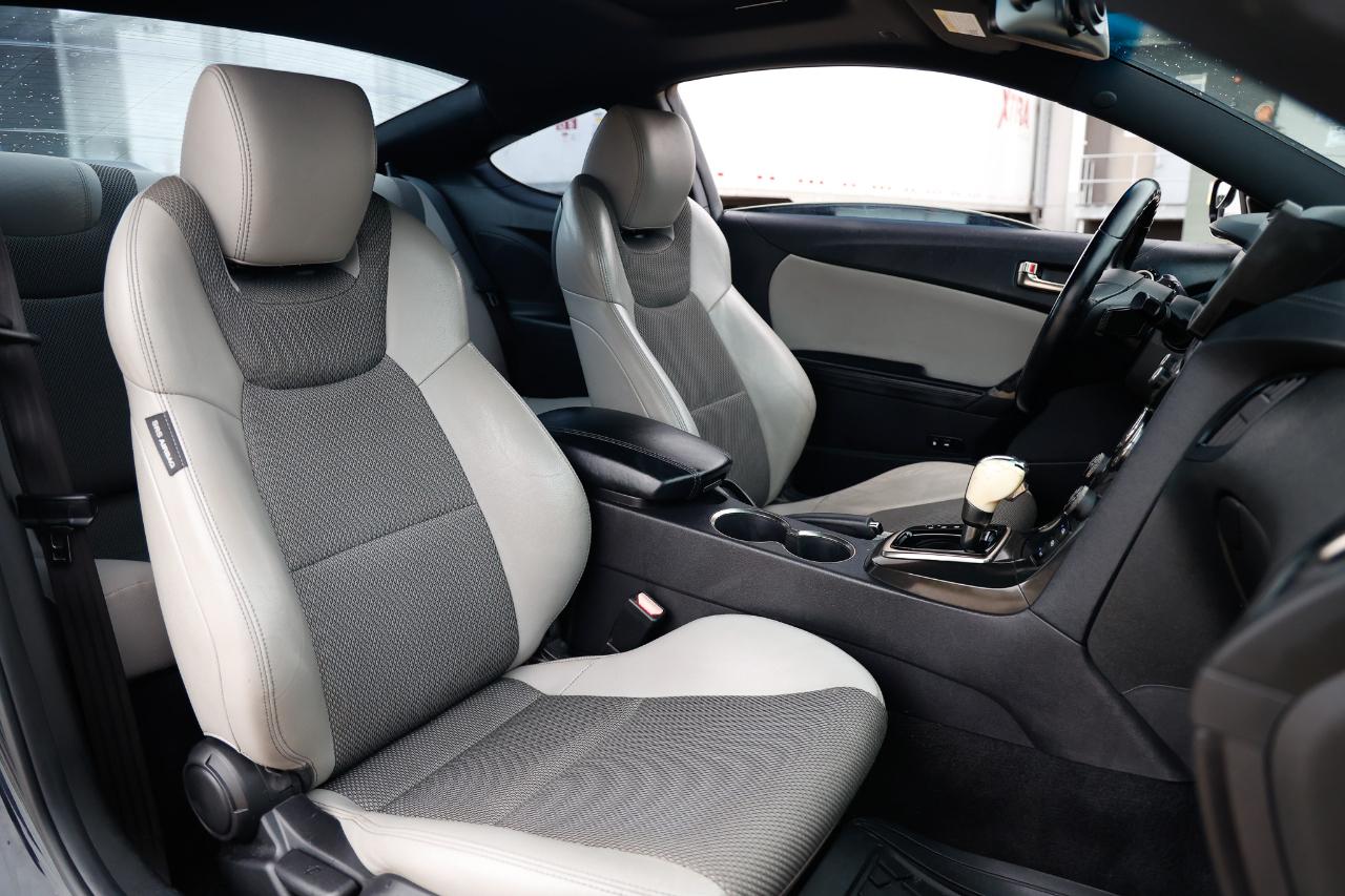 Hyundai Genesis Coupe  2013