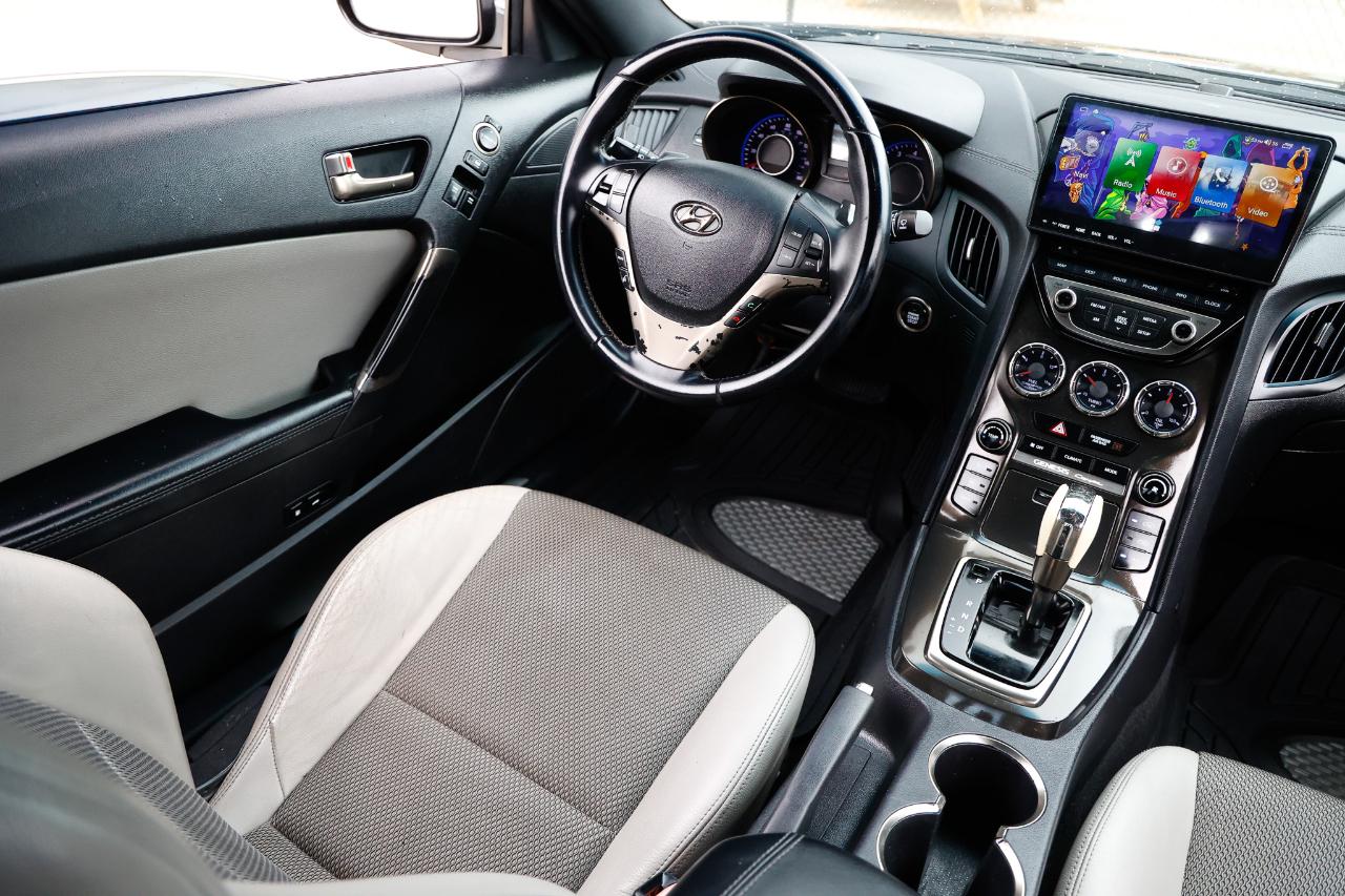 Hyundai Genesis Coupe  2013