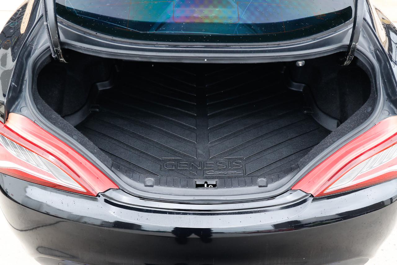 Hyundai Genesis Coupe  2013