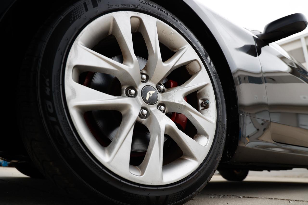 Hyundai Genesis Coupe  2013