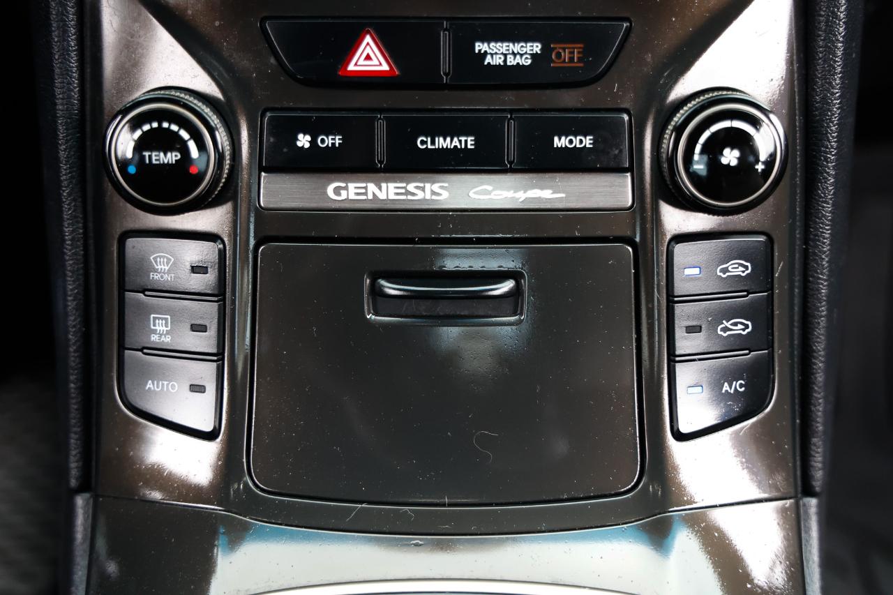 Hyundai Genesis Coupe  2013