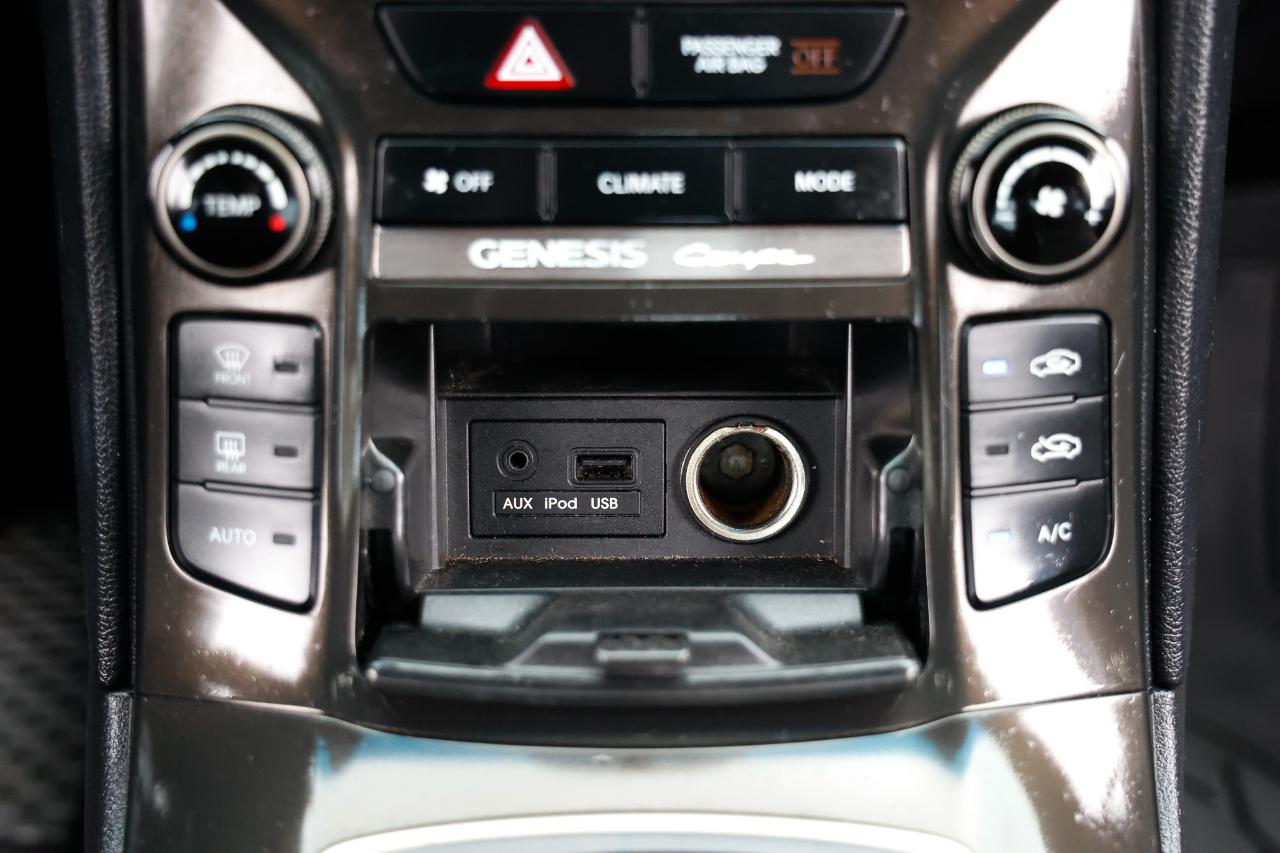 Hyundai Genesis Coupe  2013