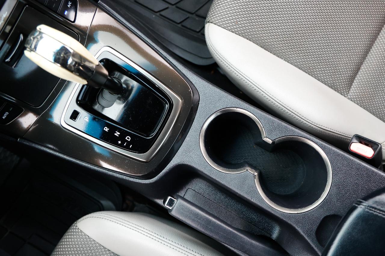 Hyundai Genesis Coupe  2013