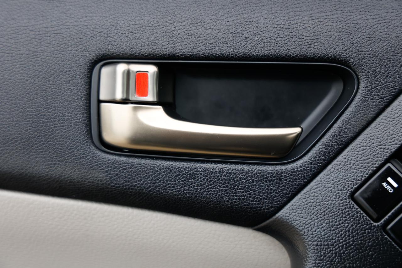 Hyundai Genesis Coupe  2013