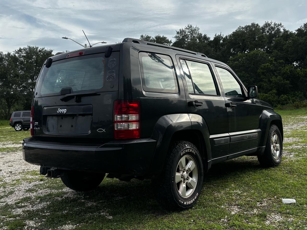 Jeep Liberty  2012