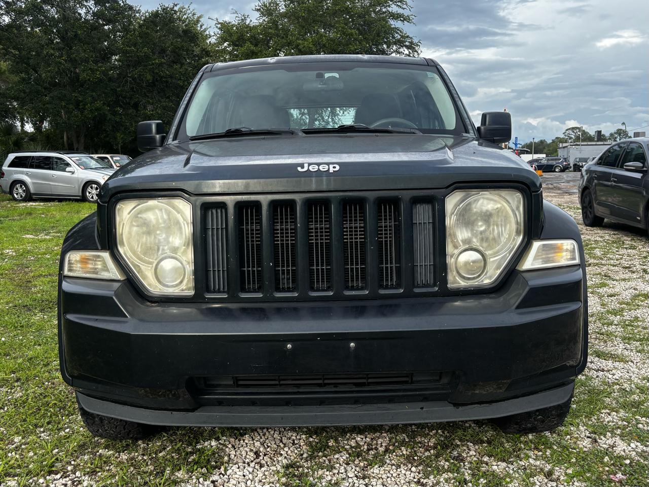 Jeep Liberty  2012