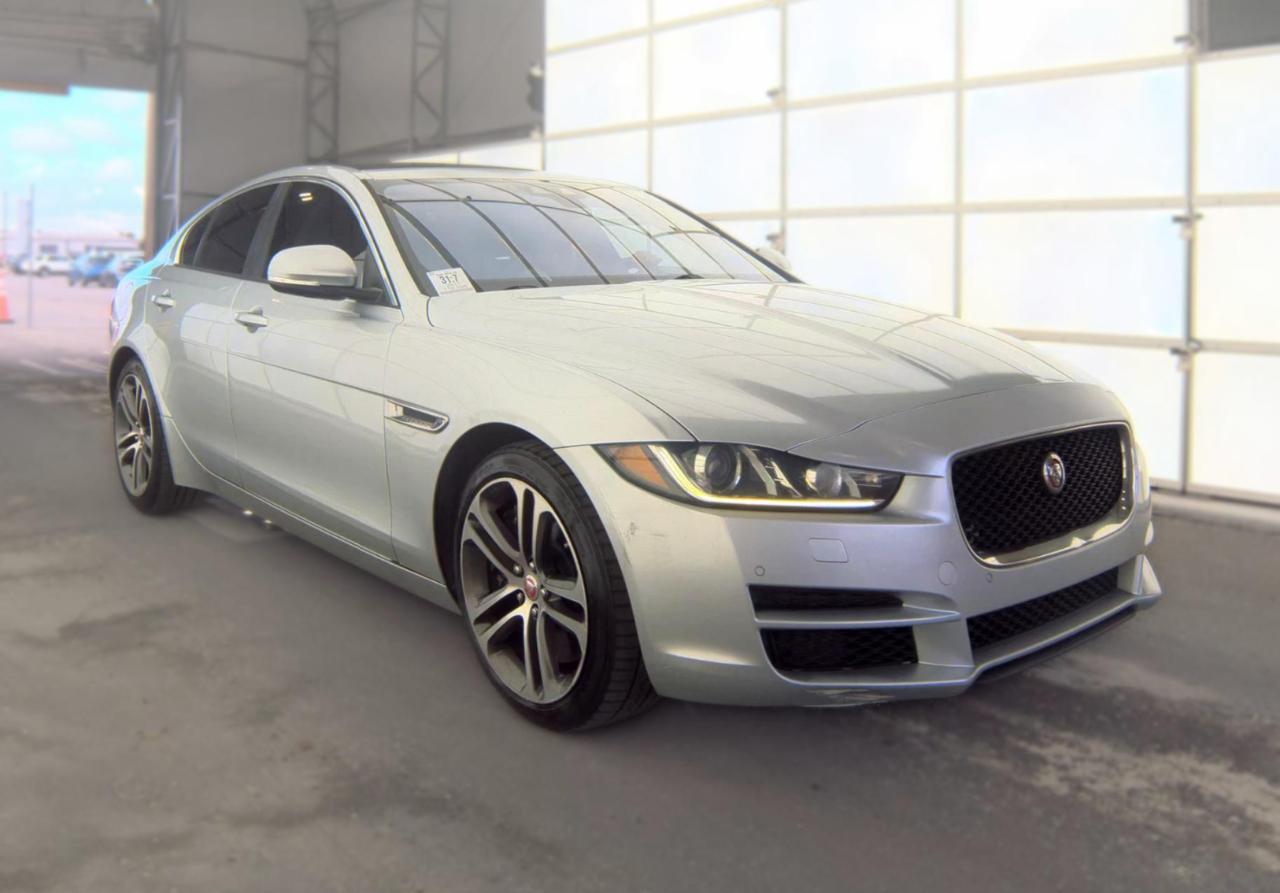 Jaguar XE  2017