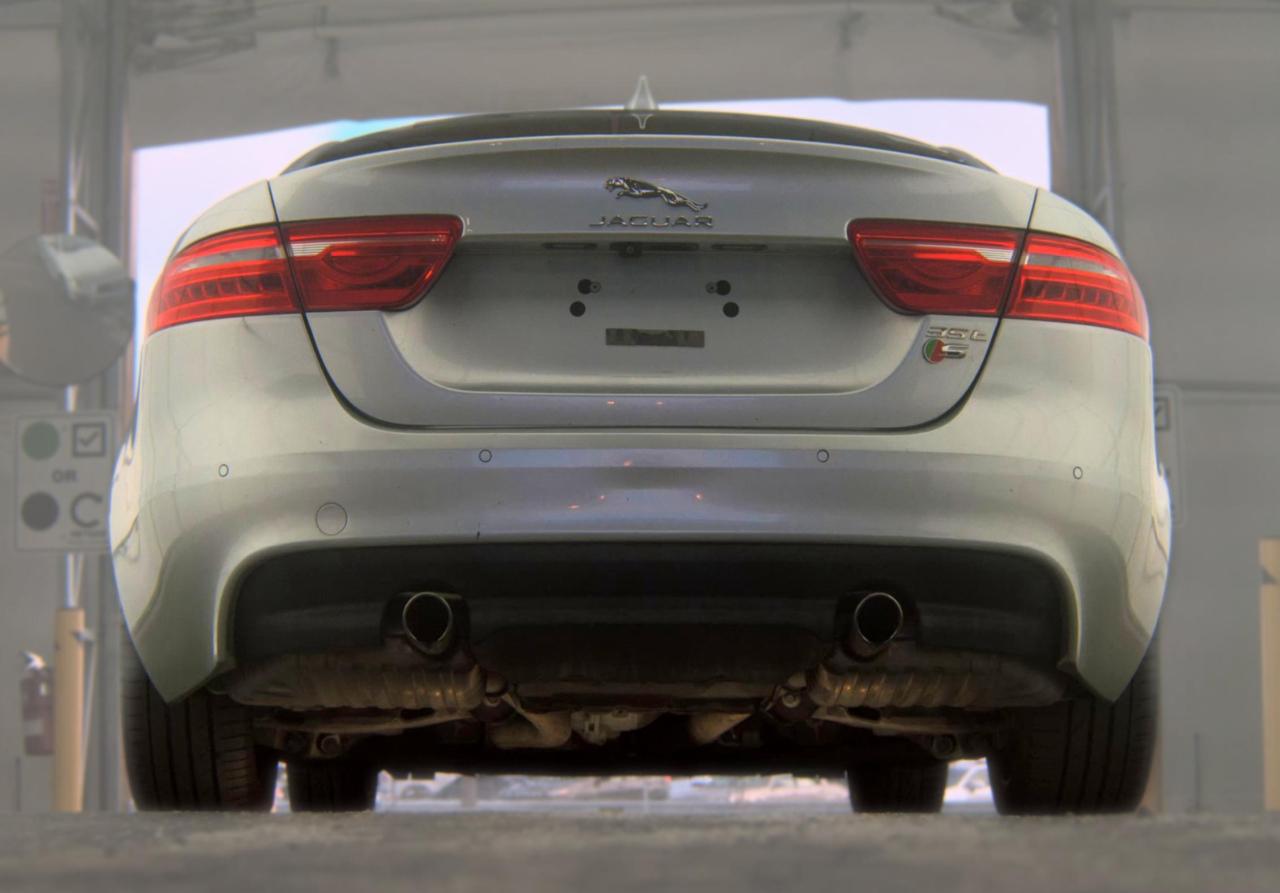Jaguar XE  2017