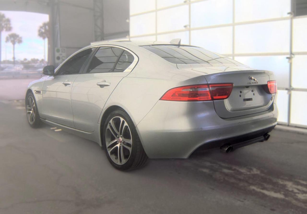 Jaguar XE  2017