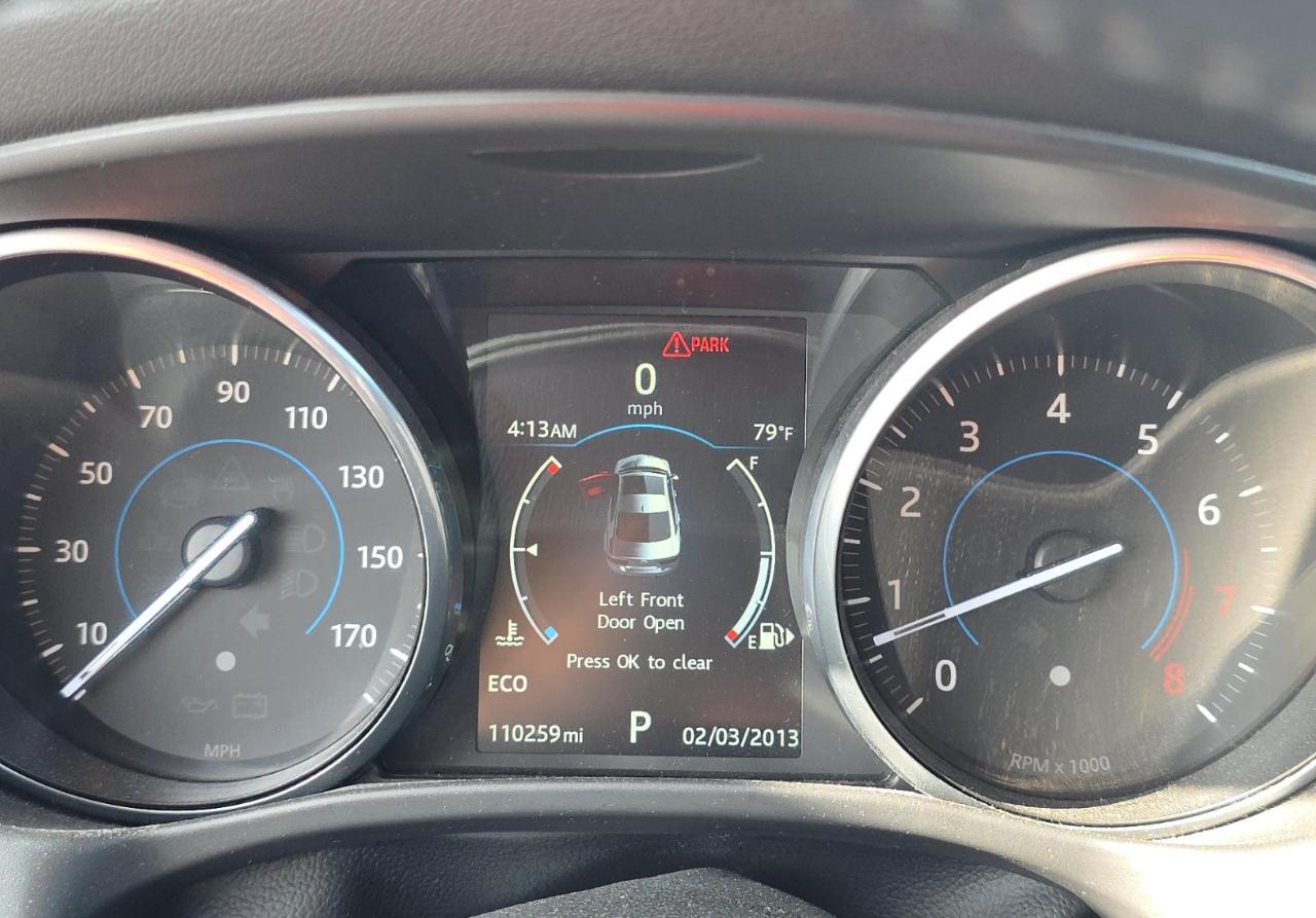 Jaguar XE  2017