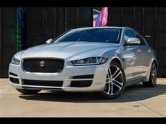2017 Jaguar XE 