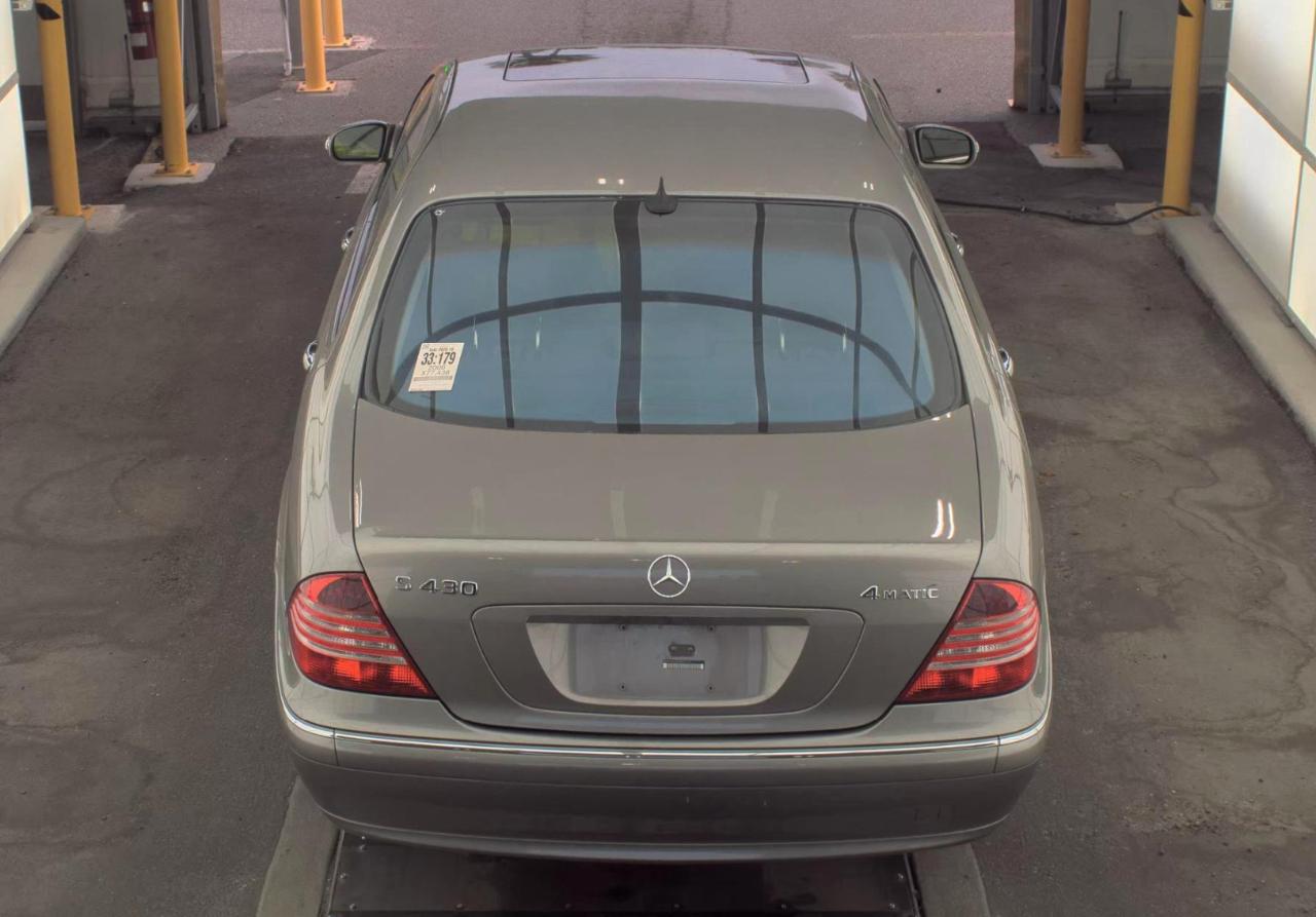 Mercedes-Benz S-Class  2006