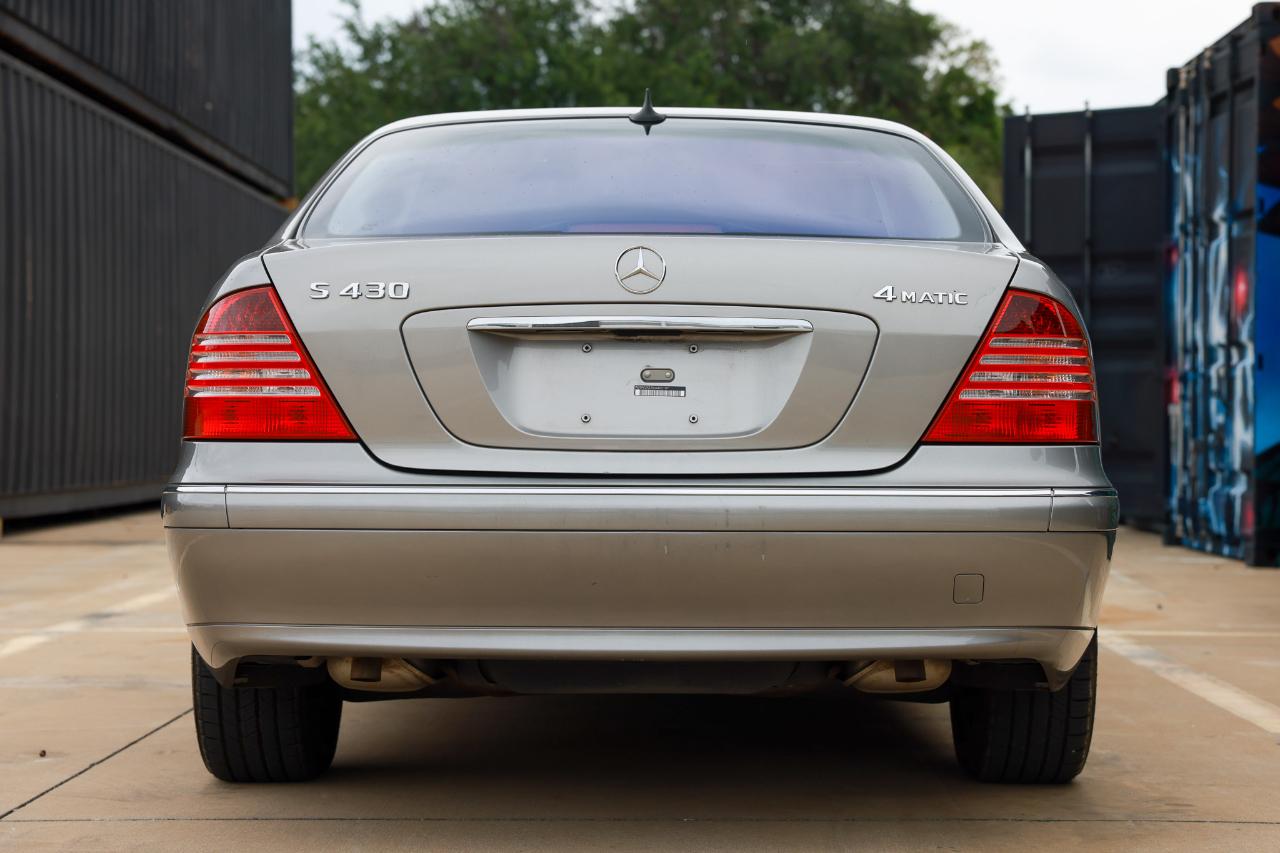 Mercedes-Benz S-Class  2006