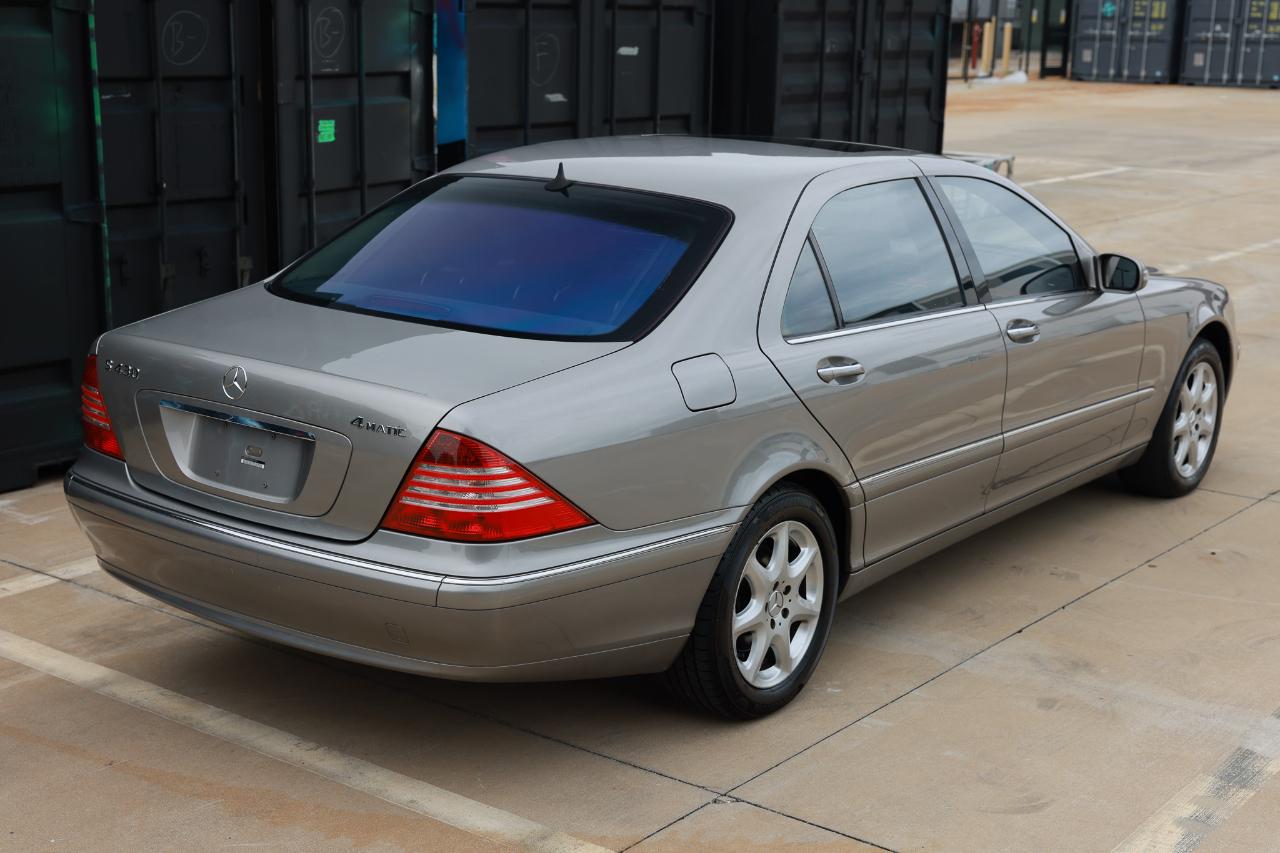 Mercedes-Benz S-Class  2006