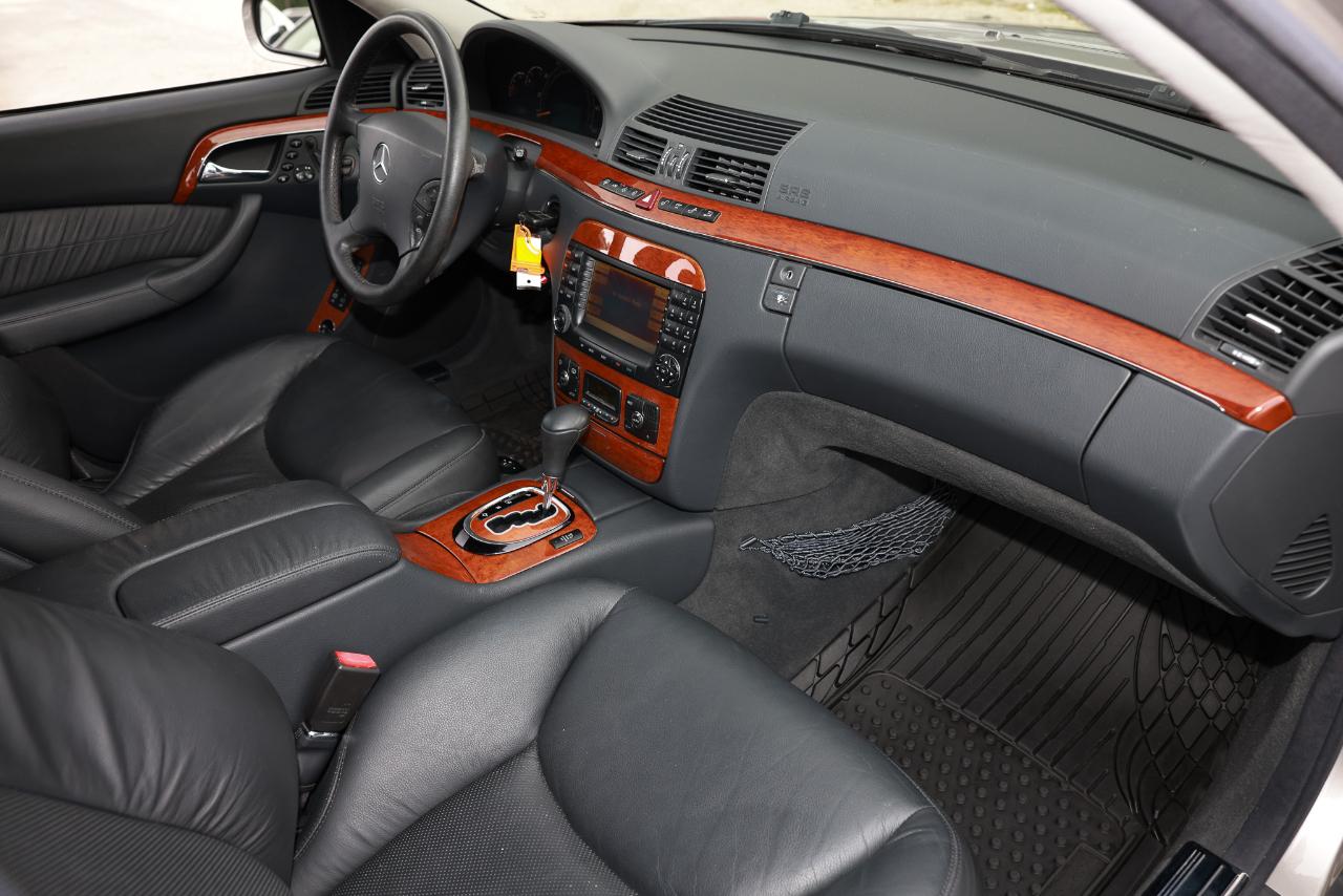 Mercedes-Benz S-Class  2006