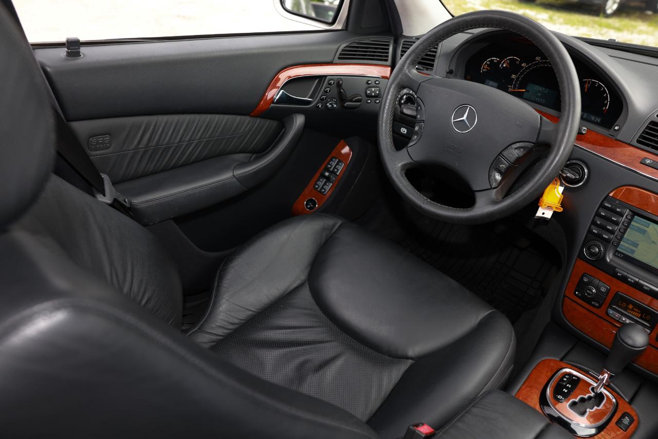 Mercedes-Benz S-Class  2006