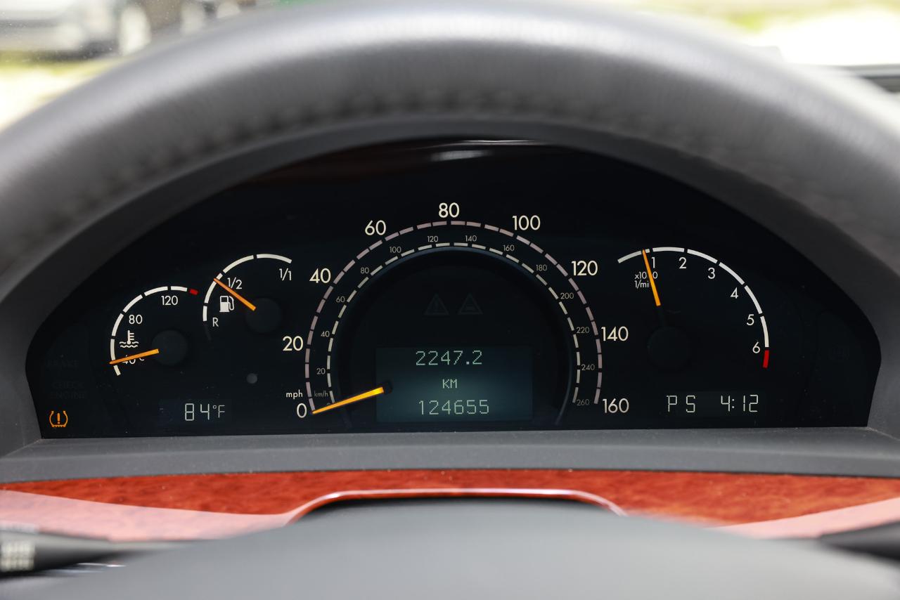 Mercedes-Benz S-Class  2006