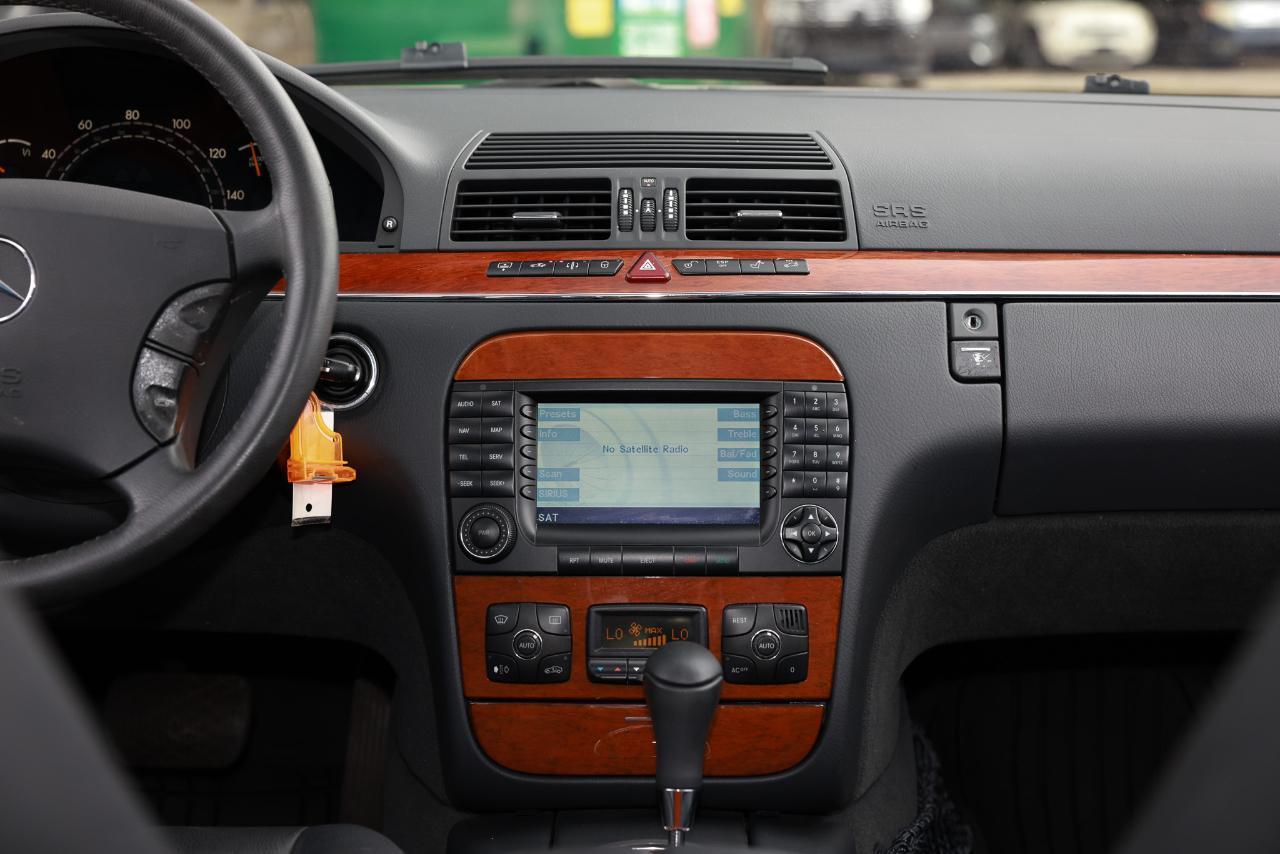 Mercedes-Benz S-Class  2006
