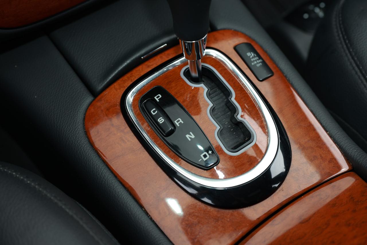 Mercedes-Benz S-Class  2006
