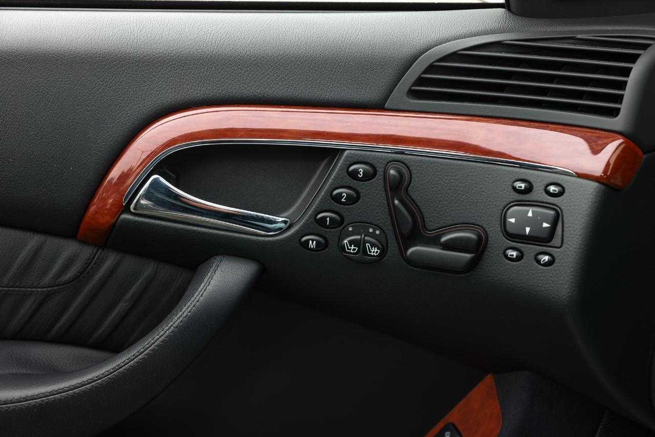 Mercedes-Benz S-Class  2006