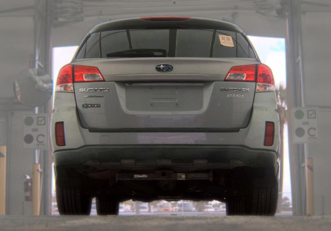 Subaru Outback  2011