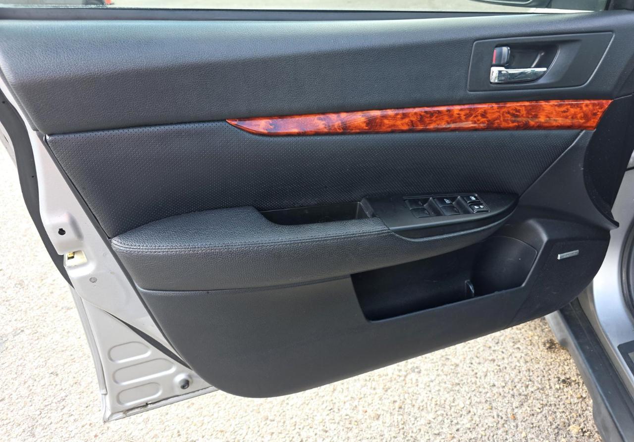 Subaru Outback  2011