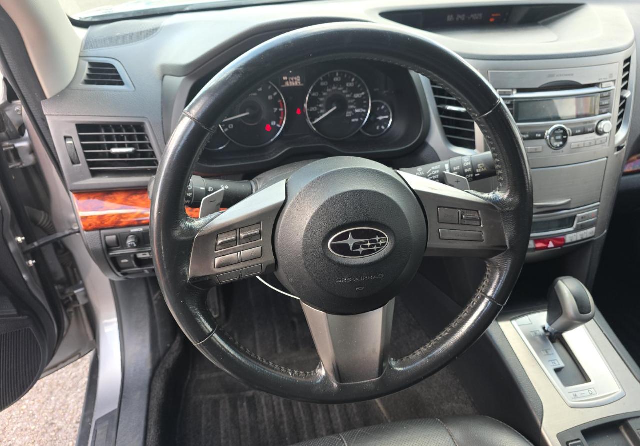 Subaru Outback  2011
