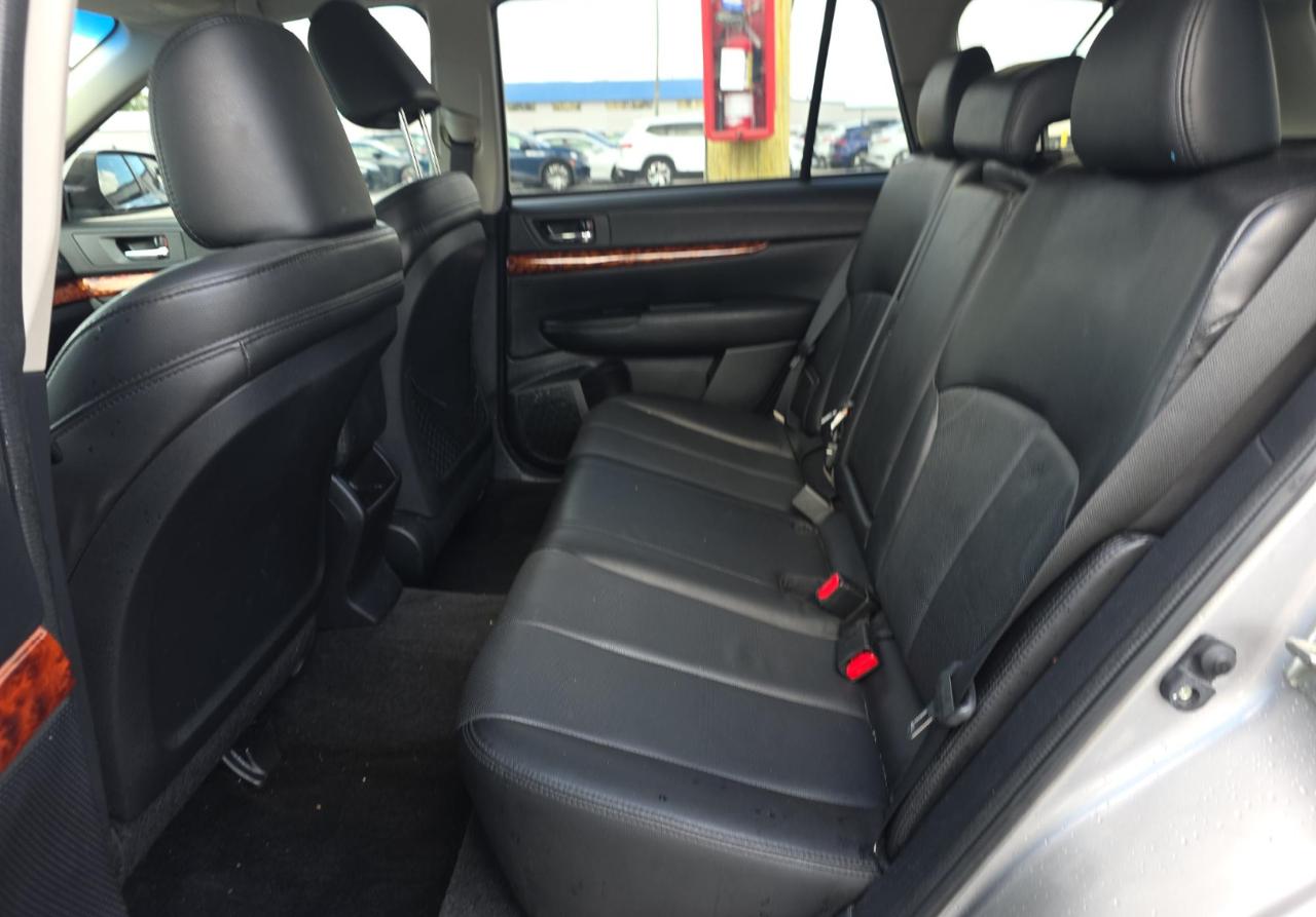 Subaru Outback  2011
