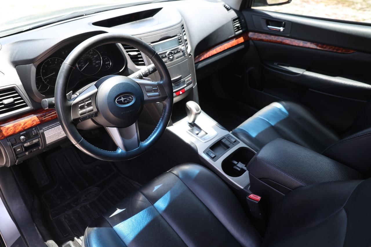 Subaru Outback  2011