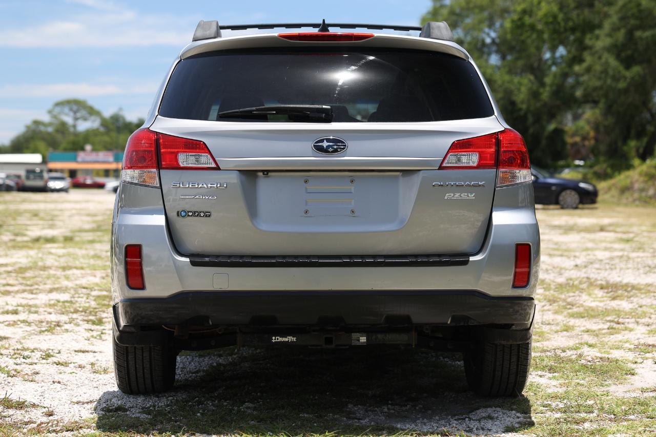 Subaru Outback  2011