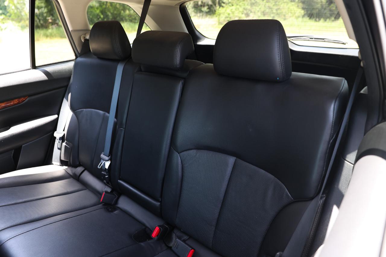 Subaru Outback  2011