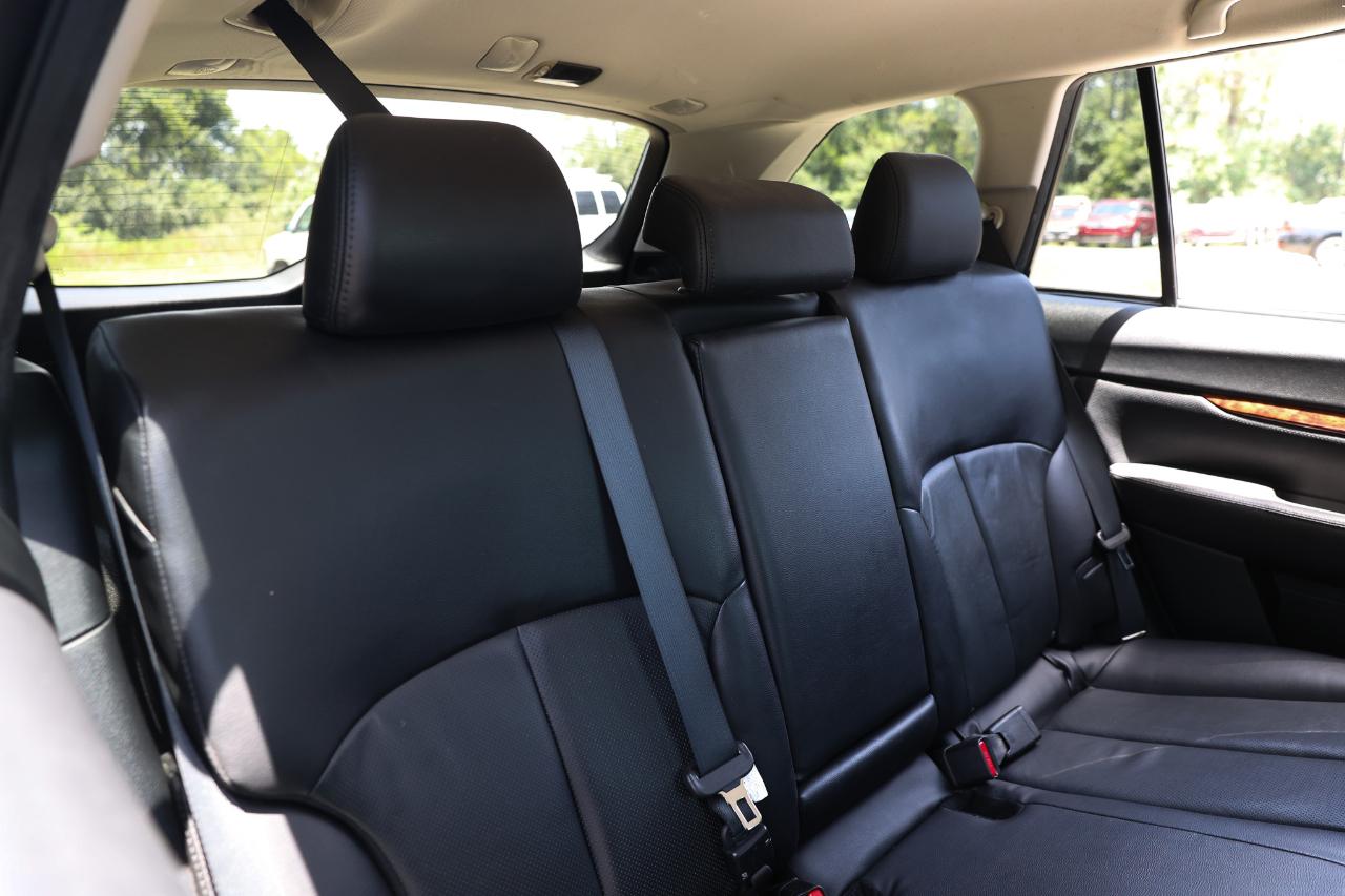 Subaru Outback  2011