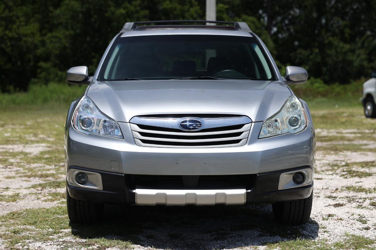 Subaru Outback  2011