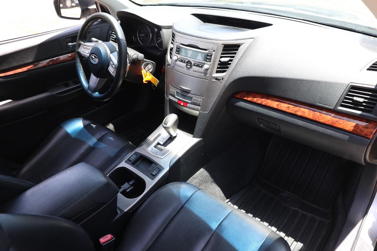 Subaru Outback  2011
