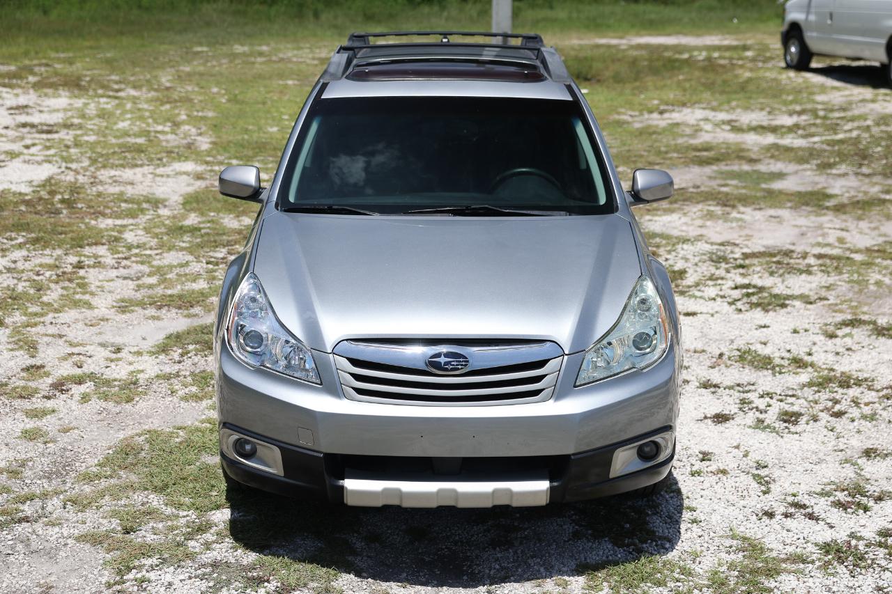 Subaru Outback  2011