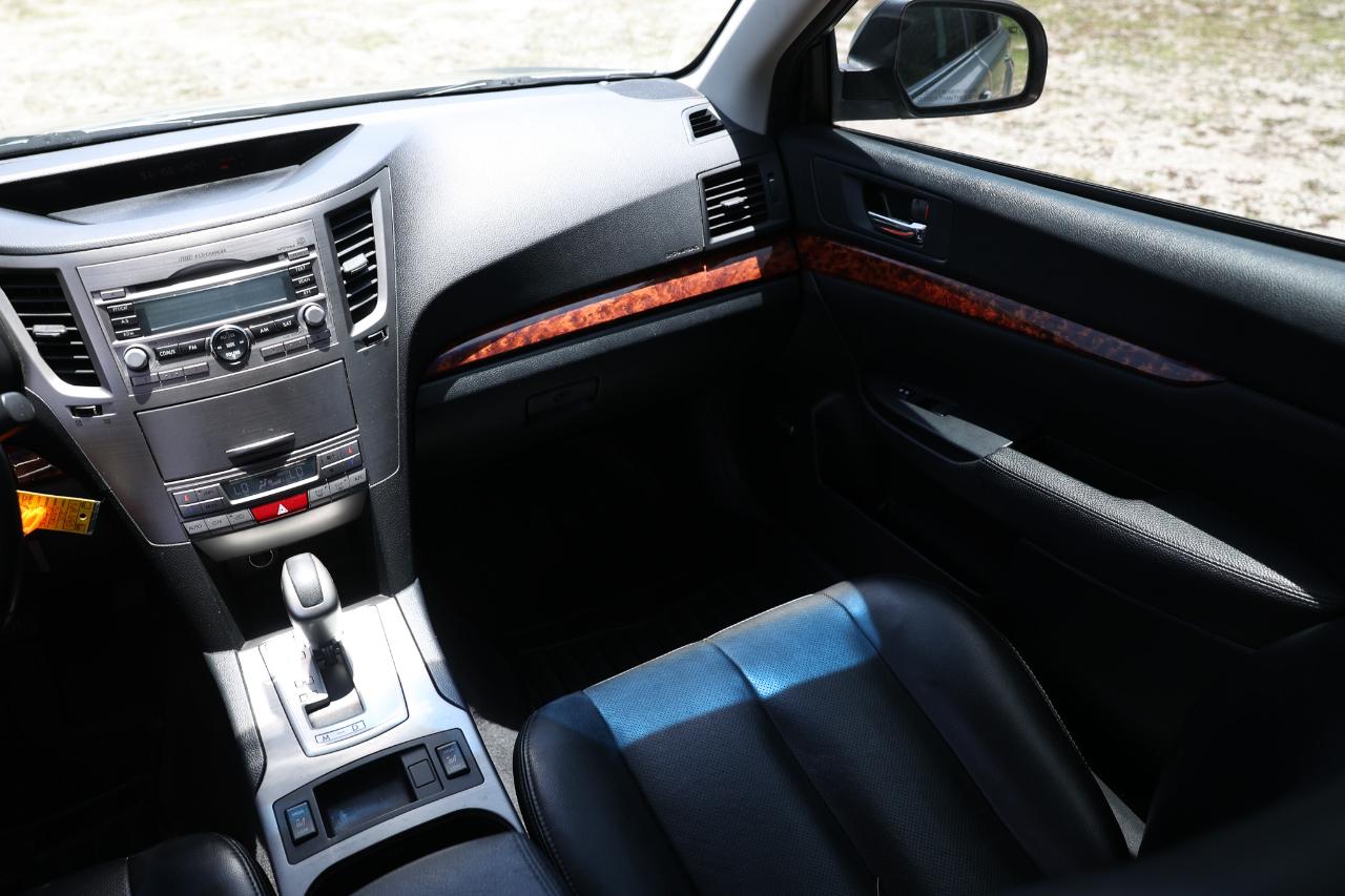 Subaru Outback  2011