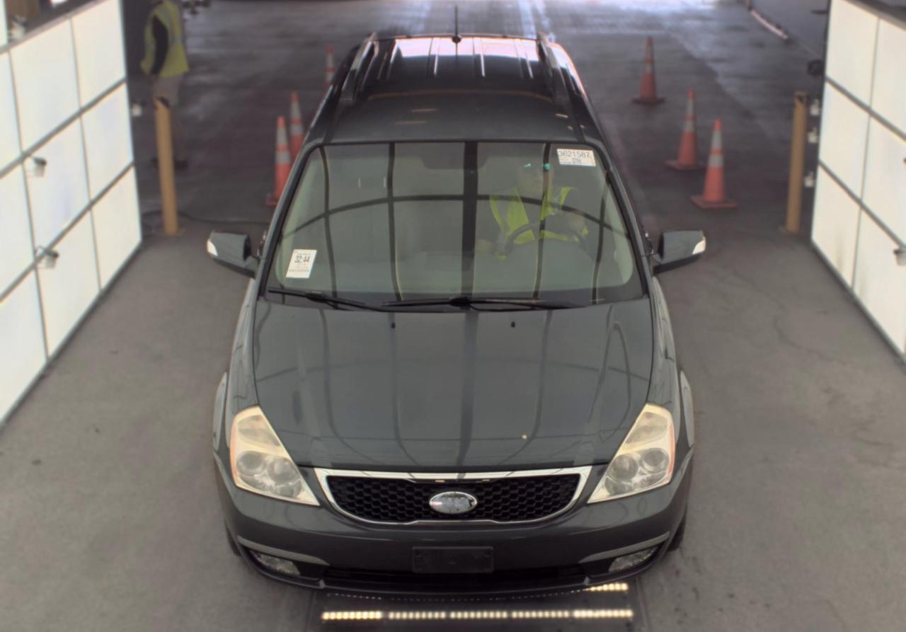 Kia Sedona  2014