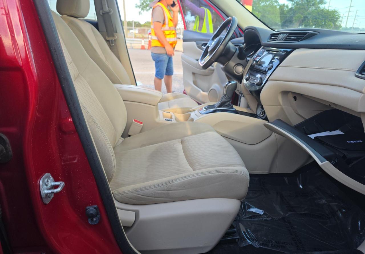 Nissan Rogue  2017