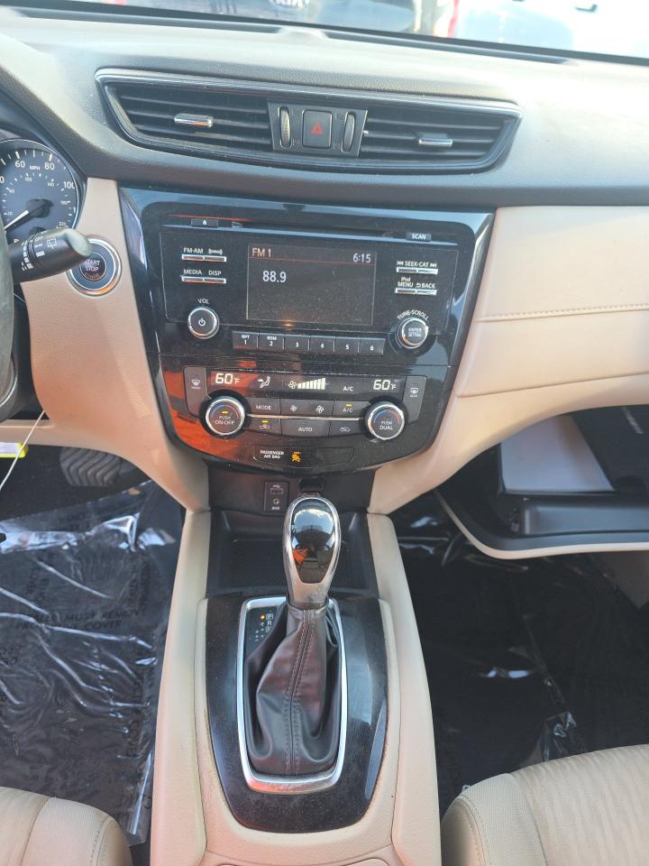 Nissan Rogue  2017