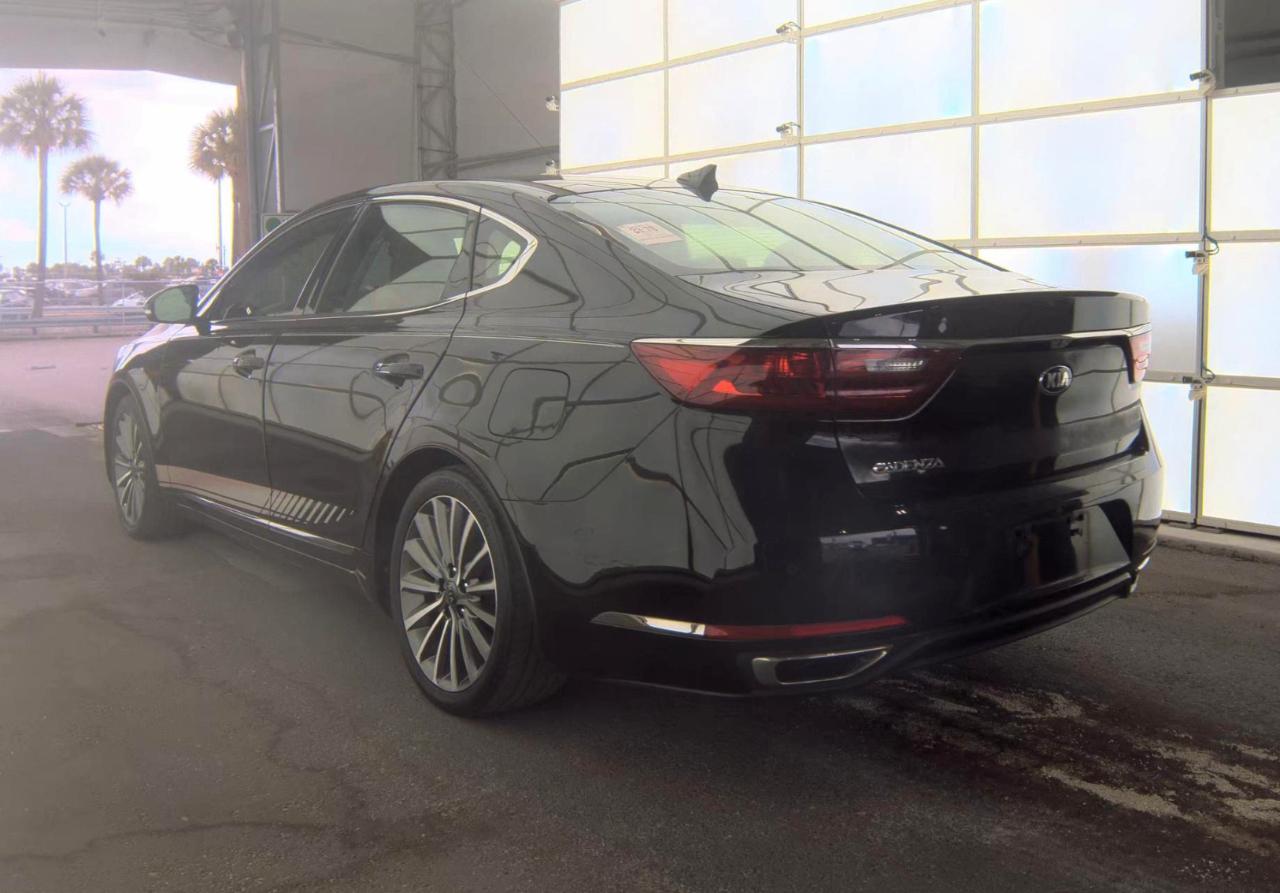Kia Cadenza  2017