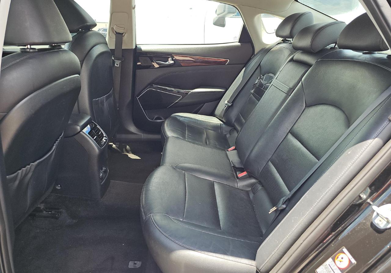 Kia Cadenza  2017