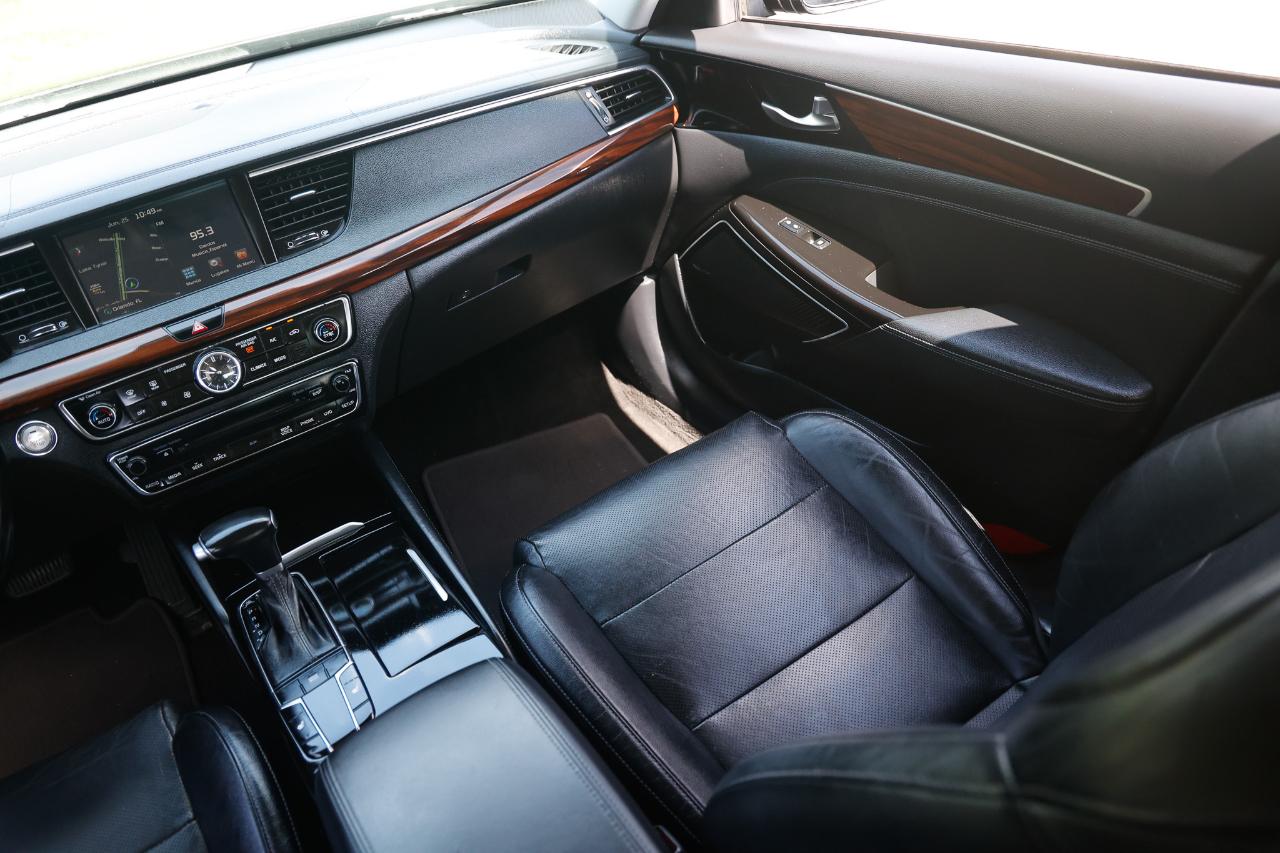 Kia Cadenza  2017