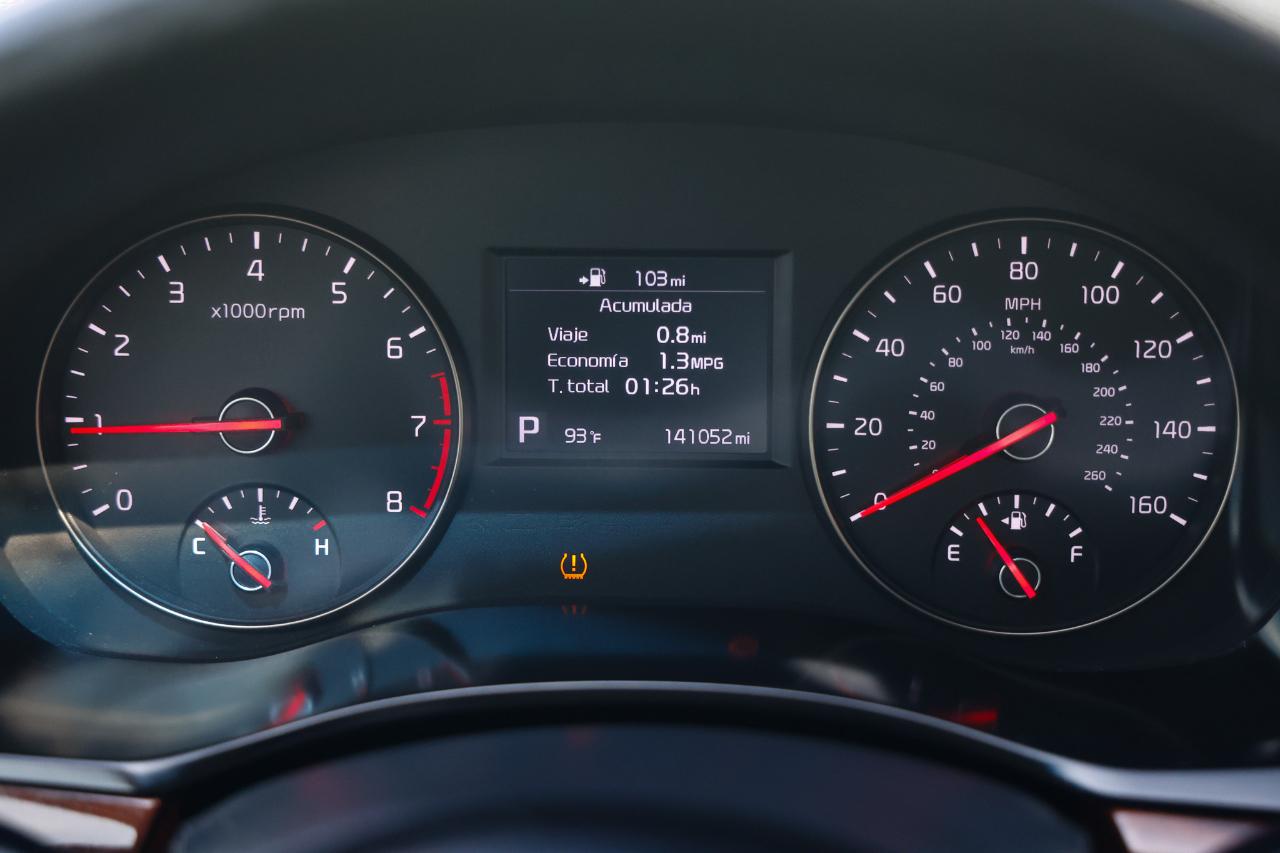 Kia Cadenza  2017