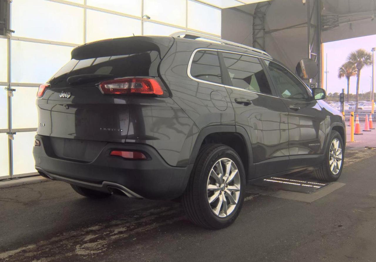 Jeep Cherokee  2015