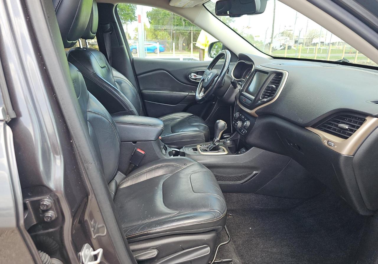Jeep Cherokee  2015
