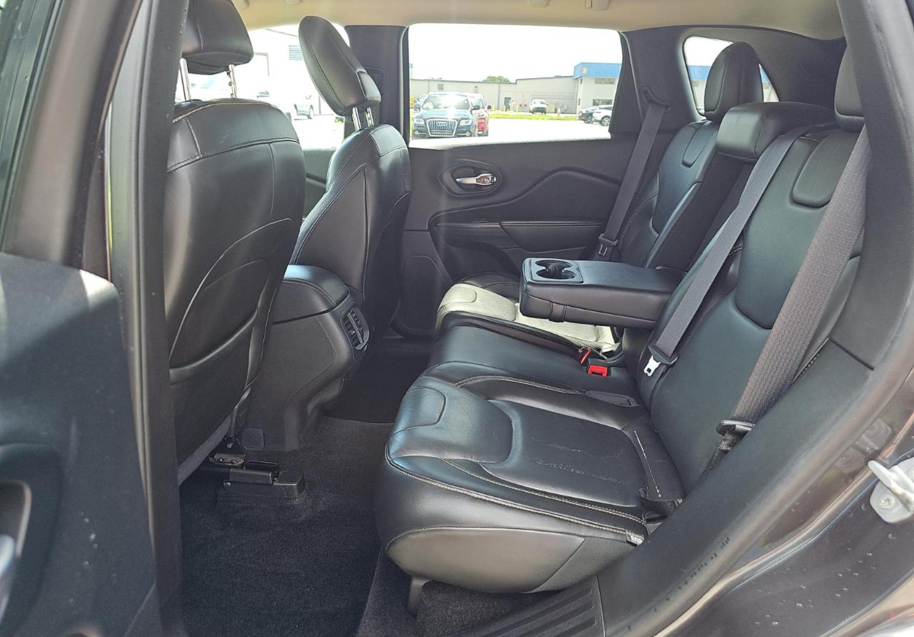 Jeep Cherokee  2015