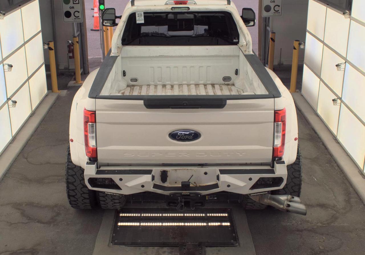 Ford Super Duty F-350 DRW  2018